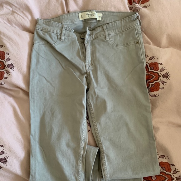 Abercrombie & Fitch Gray Skinny Jeans - Picture 2 of 3